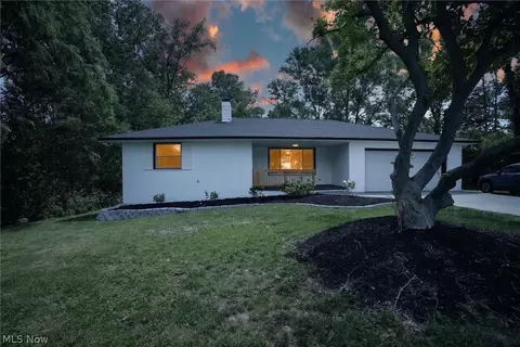 7819 Ridge Rd, Parma, OH 44129