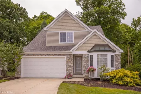 7170 Morning Star Trl, Sagamore Hills, OH 44067
