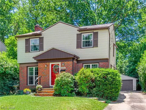 1660 Wiltshire Rd, Akron, OH 44313