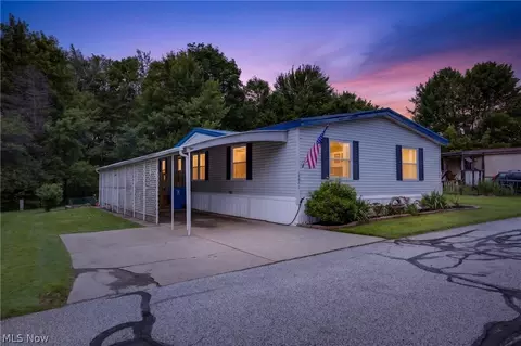 13041 Kevin Ln, Chardon, OH 44024