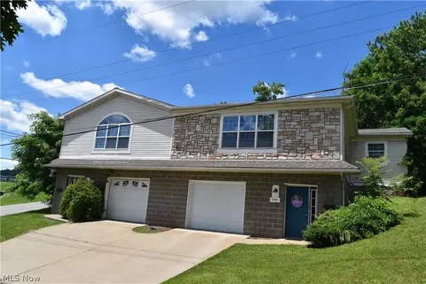 3595 W 3597 W 36th St, Shadyside, OH 43947