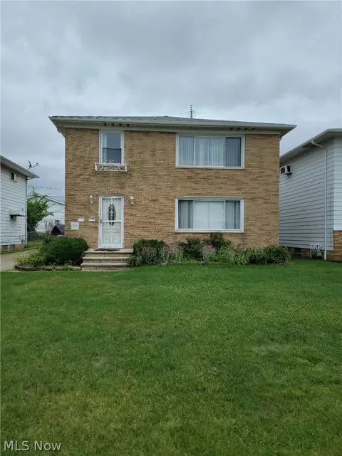 535 E 208th St, Euclid, OH 44119