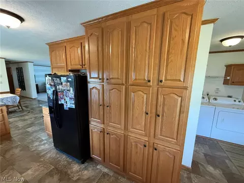 359 Saturn Dr, Dover, OH 44622 photo 11