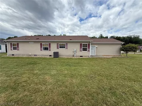 359 Saturn Dr, Dover, OH 44622 photo 34