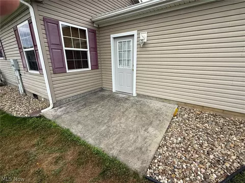 359 Saturn Dr, Dover, OH 44622 photo 33