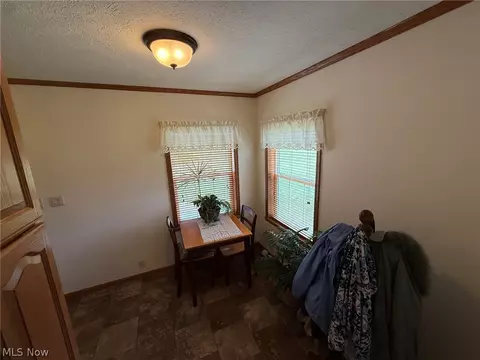 359 Saturn Dr, Dover, OH 44622 photo 15
