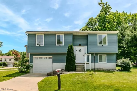 10015 Windjammer Trl, Aurora, OH 44202