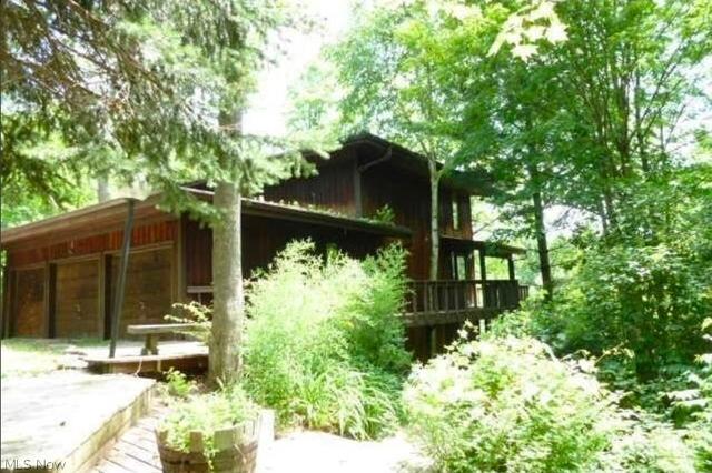 2868 Shade Rd, Akron, OH 44333