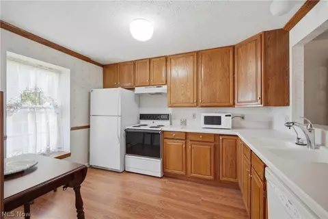 Kitchen - 115 Denham Cir NE, Canton, OH 44721 photo 1 of 2