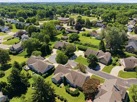 View/Area - 115 Denham Cir NE, Canton, OH 44721 photo 6 of 9