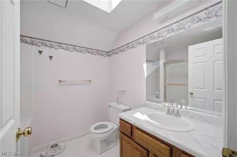Bath - 115 Denham Cir NE, Canton, OH 44721 photo 3 of 3