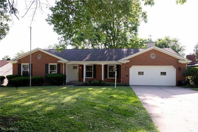 4126 Stratford Rd, Youngstown, OH 44512