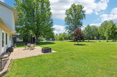Exterior - 964 Dock Rd, Madison, OH 44057 photo 5 of 8