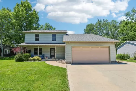 964 Dock Rd, Madison, OH 44057