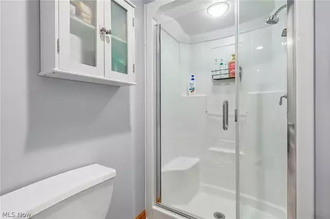 Bath - 964 Dock Rd, Madison, OH 44057 photo 5 of 5
