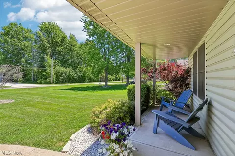 Exterior - 964 Dock Rd, Madison, OH 44057 photo 3 of 8