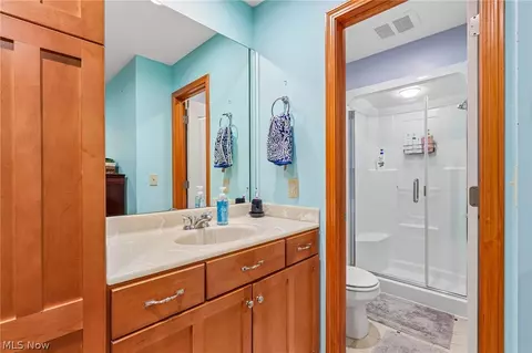 Bath - 964 Dock Rd, Madison, OH 44057 photo 4 of 5
