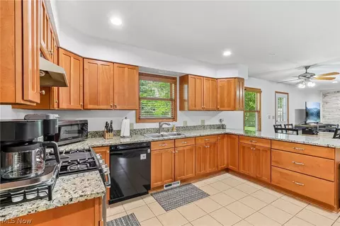 Kitchen - 964 Dock Rd, Madison, OH 44057 photo 2 of 2