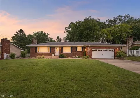 13484 Judy Ave NW, Uniontown, OH 44685
