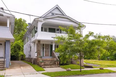 9215 Yale Ave, Cleveland, OH 44108
