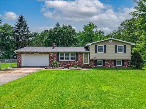 4713 Sherman Rd, Kent, OH 44240