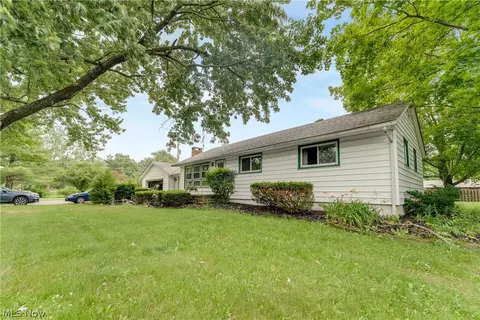 16107 Moseley Rd, Madison, OH 44057