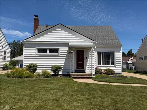 2720 Walbrook Ave, Cleveland, OH 44109
