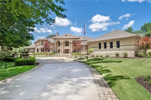 1790 Quaker Ln, Salem, OH 44460