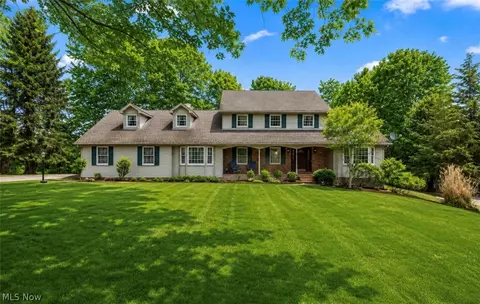 1760 Innisbrook Ln, Zanesville, OH 43701