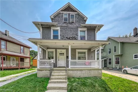 415 Allyn St, Akron, OH 44304