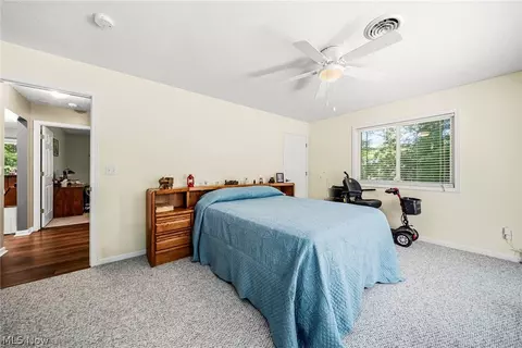 Bedroom - 3705 Shadyside Ave, Ashtabula, OH 44004 photo 4 of 8