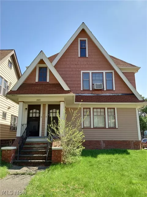 4515 E 126th St, Garfield Heights, OH 44105