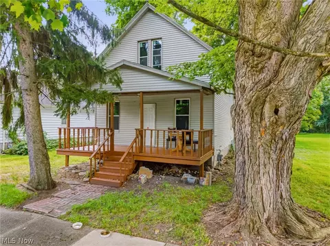146 Albert St NE, Warren, OH 44483