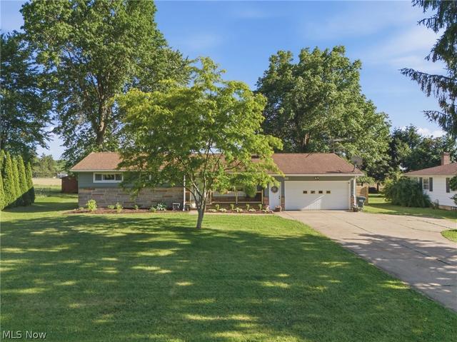 2131 Myrta Dr, Wooster, OH 44691