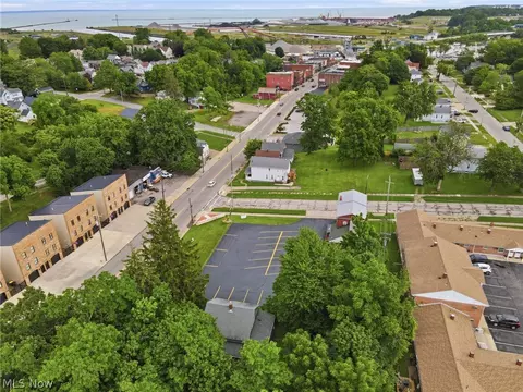 View/Area - 1420 Bridge St, Ashtabula, OH 44004 photo 2 of 3