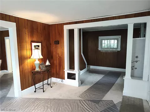 Entry Way - 1420 Bridge St, Ashtabula, OH 44004 photo 1 of 3