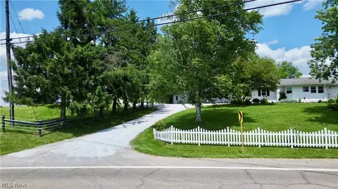 6583 State Route 241, Millersburg, OH 44654