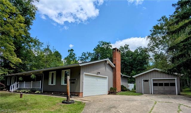 907 Circlewood Dr, Aurora, OH 44202