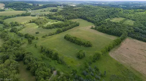 Briggle Avenue Sw, East Sparta, OH 44626