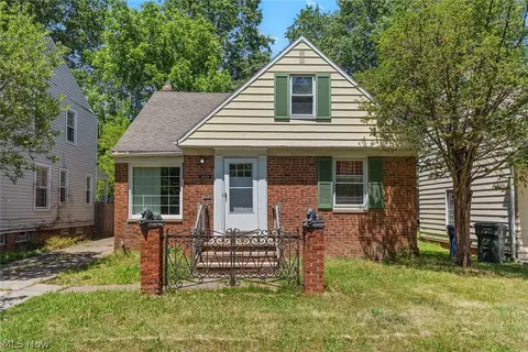 3809 Bainbridge Rd, Cleveland Heights, OH 44118
