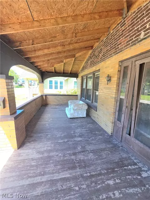 330 W 28th St, Lorain, OH 44055 photo 8