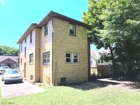 330 W 28th St, Lorain, OH 44055 photo 5