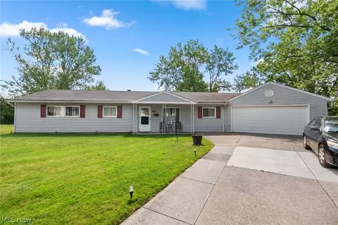 6119 Eaton Ct, Bedford Heights, OH 44146