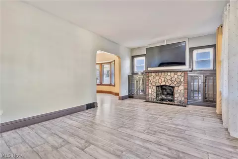 Living - 931 Dan St, Akron, OH 44310 photo 4 of 5