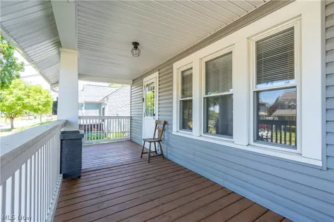 Exterior - 931 Dan St, Akron, OH 44310 photo 2 of 9