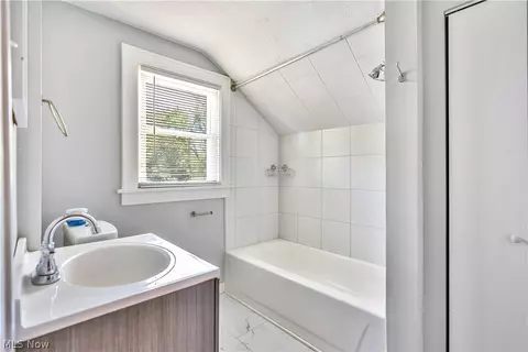 Bath - 931 Dan St, Akron, OH 44310 photo 1 of 2