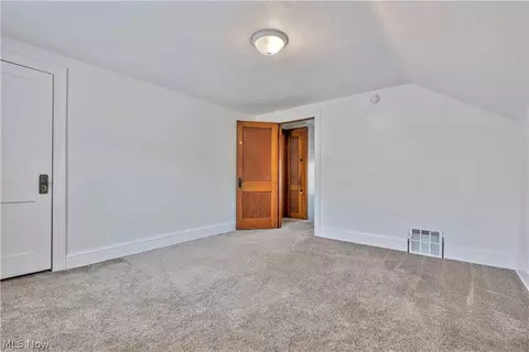 Bedroom - 931 Dan St, Akron, OH 44310 photo 1 of 6