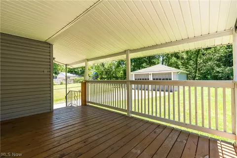 Exterior - 931 Dan St, Akron, OH 44310 photo 6 of 9