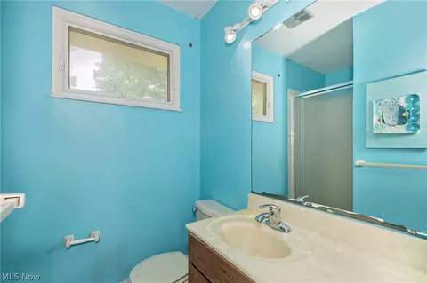 Bath - 5339 E Heisley Rd, Mentor, OH 44060 photo 1 of 2