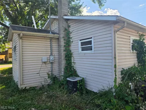 Other - 49 E Muskingum Ave, Dresden, OH 43821 photo 2 of 7